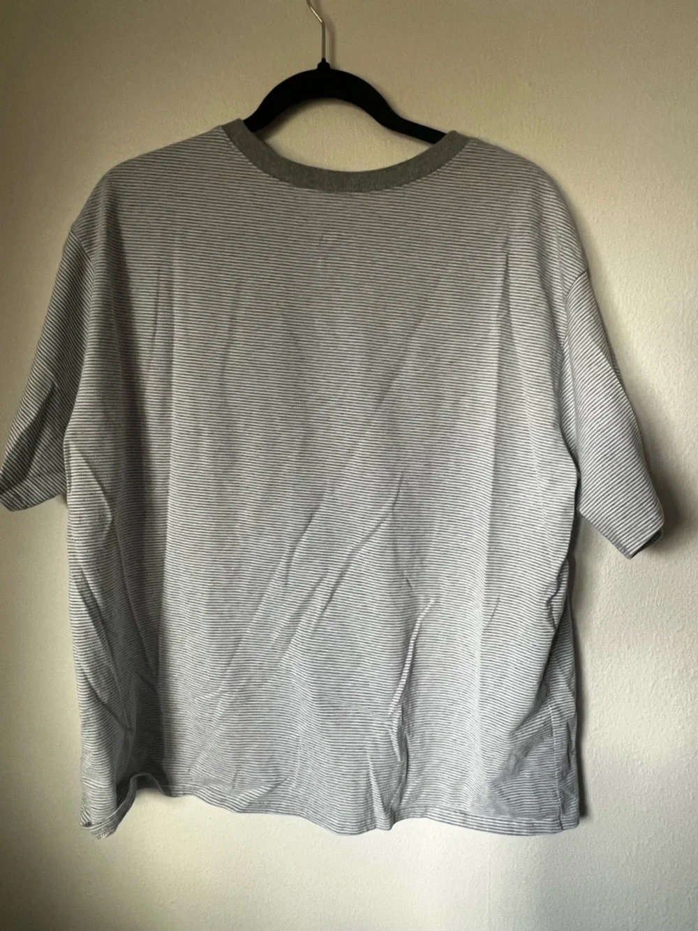The North Face Striped Pocket Tee Gray White Short Sleeve Shirt Women’s XL - Picture 3 of 3